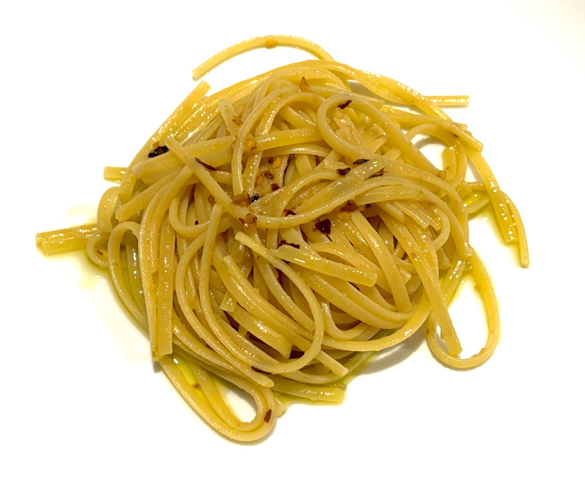 Linguine Aglio, Olio e Peperoncino (Garlic, Evoo, and Chili Pepper)